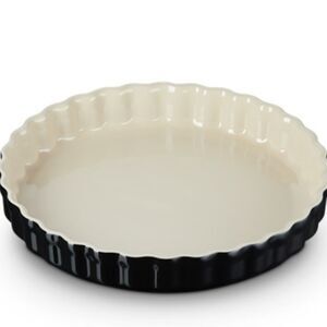 Le Creuset 28cm Fluted Flan Dish- Black Onyx